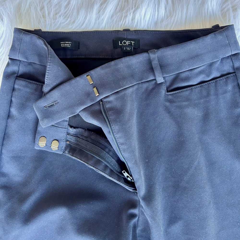 Loft - women’s size 2 - high waisted skinny fit slacks